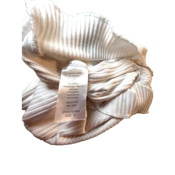 Between Girls Top White with Daisies Size 8 - Picture 4 of 5